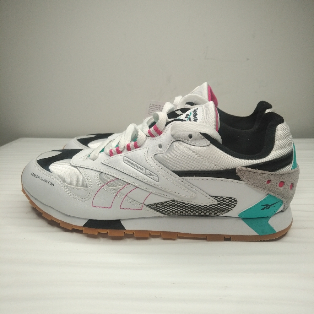 Reebok sneakers - brand new - no box - 5 1/2